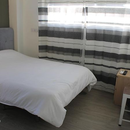 Golden 21 Hotel Madrid Bagian luar foto