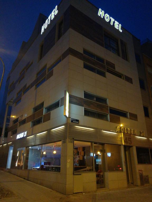 Golden 21 Hotel Madrid Bagian luar foto