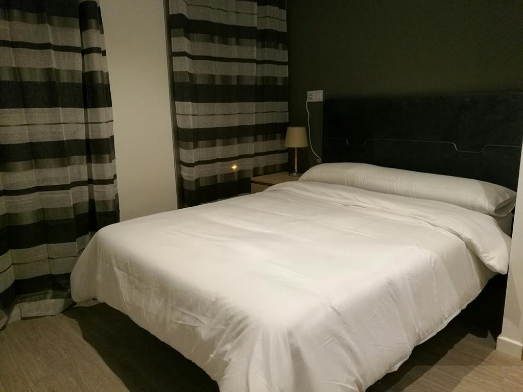 Golden 21 Hotel Madrid Bagian luar foto