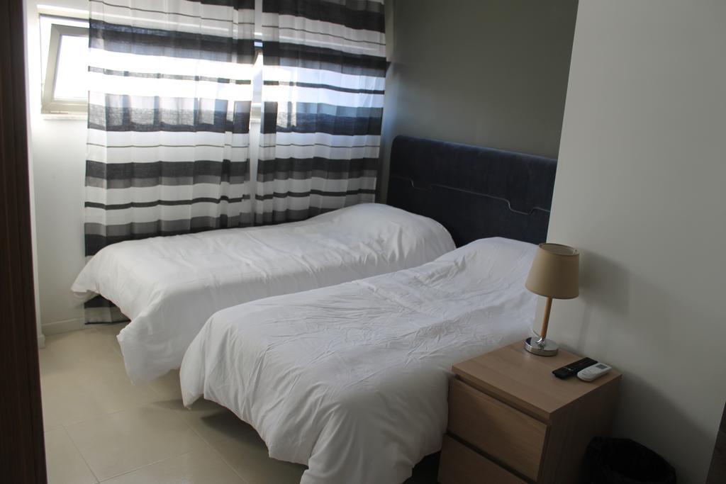 Golden 21 Hotel Madrid Bagian luar foto