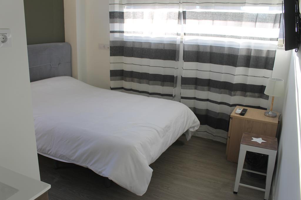 Golden 21 Hotel Madrid Bagian luar foto