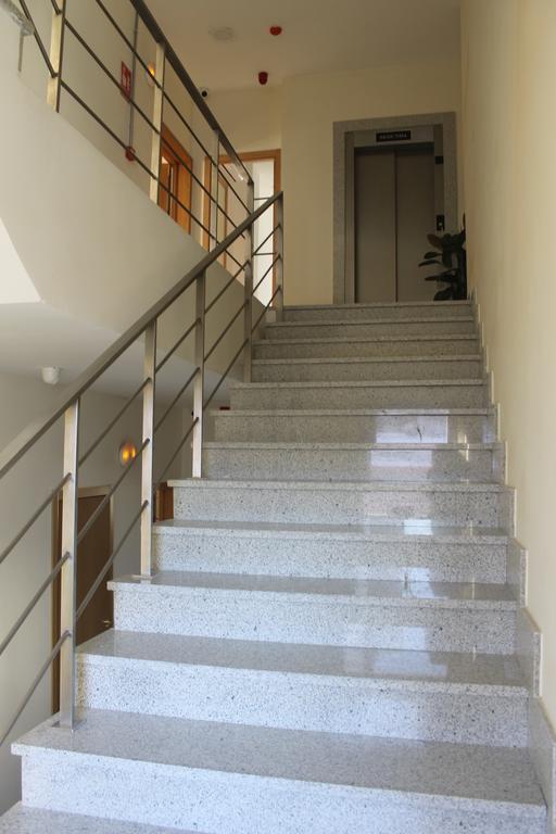 Golden 21 Hotel Madrid Bagian luar foto